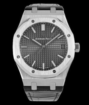 حجم أوديمار بيجيه Royal Oak 15500 هو 41X10.4 ملم